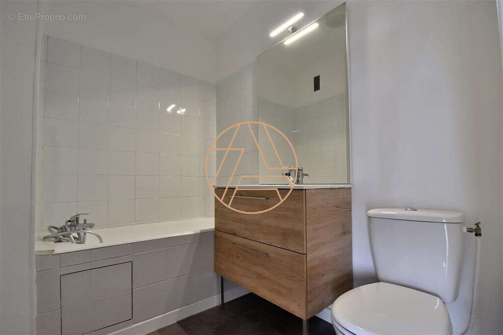 Appartement à SAINT-MAUR-DES-FOSSES