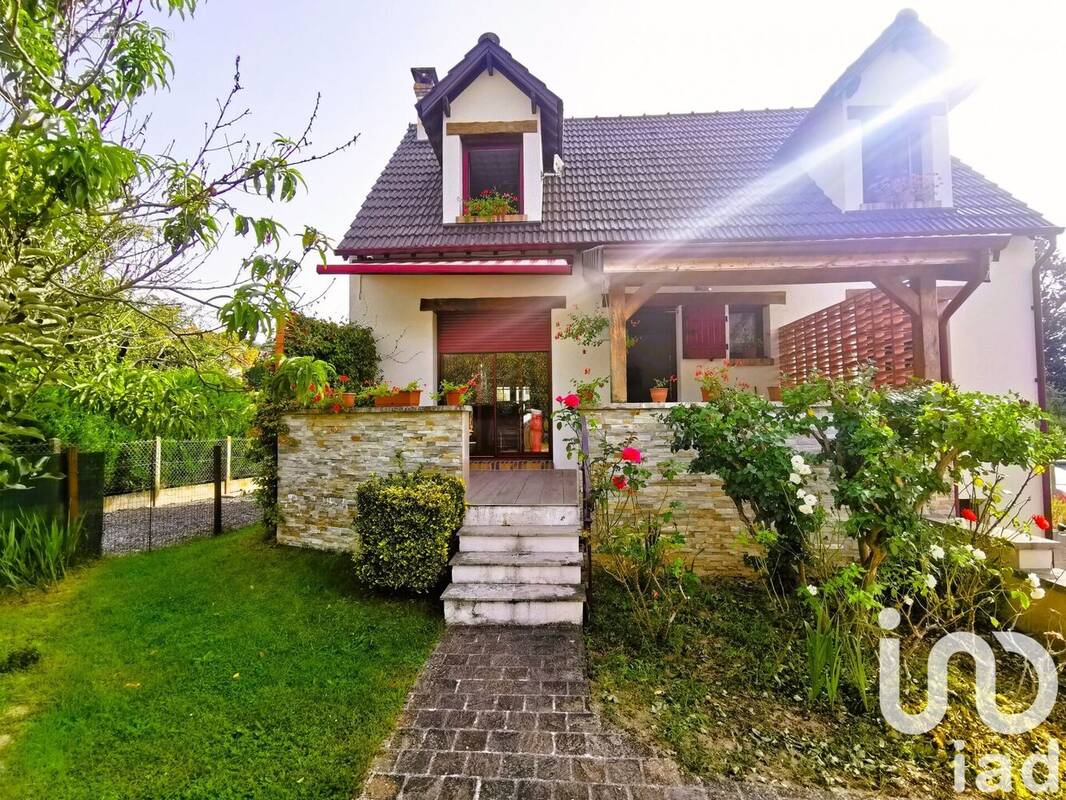 Photo 1 - Maison à SAINT-CHERON