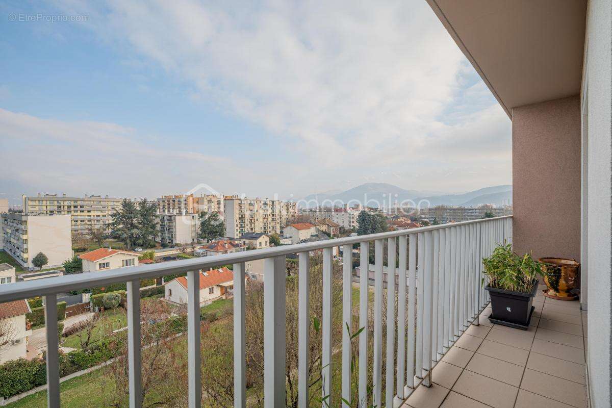 Appartement à ECHIROLLES