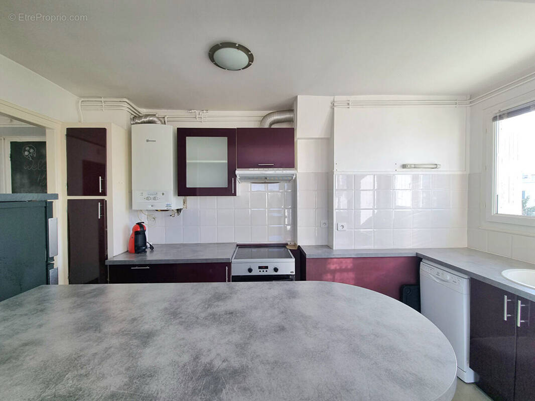 Appartement à FONTENAY-SOUS-BOIS