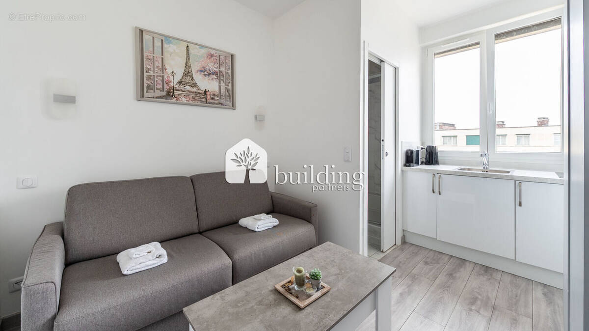 Appartement à PARIS-17E
