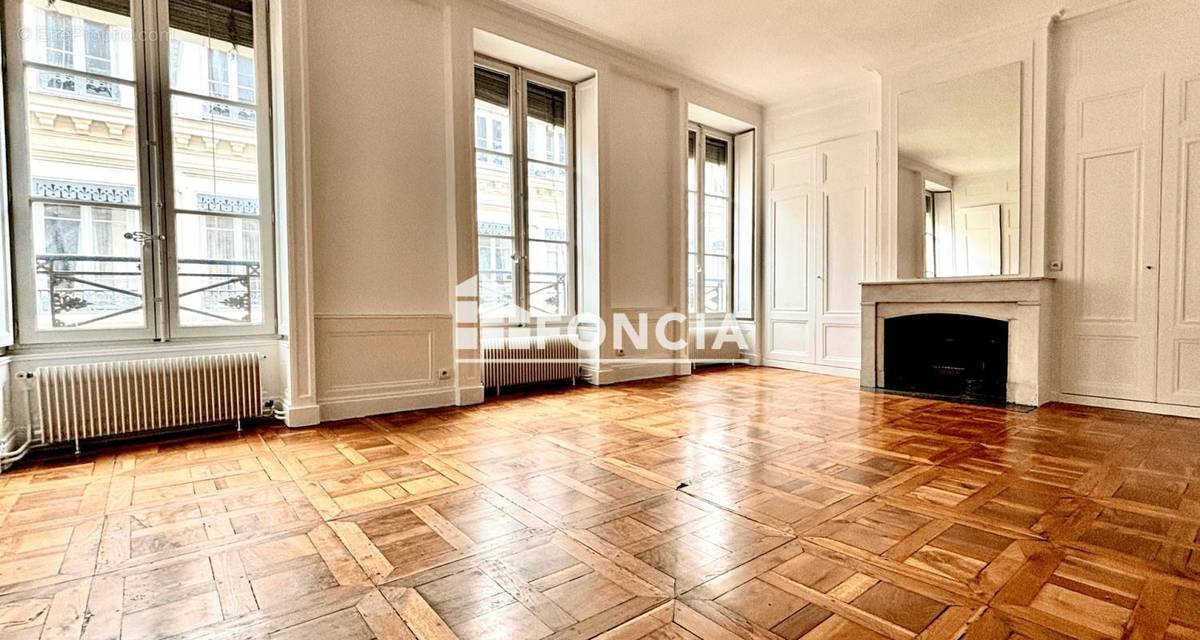 Appartement à LYON-2E