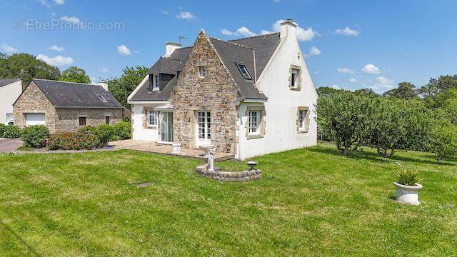 Maison à CRACH