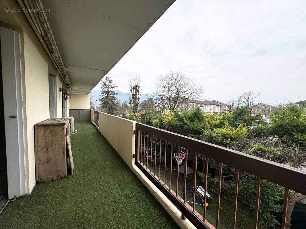 Appartement à CROLLES