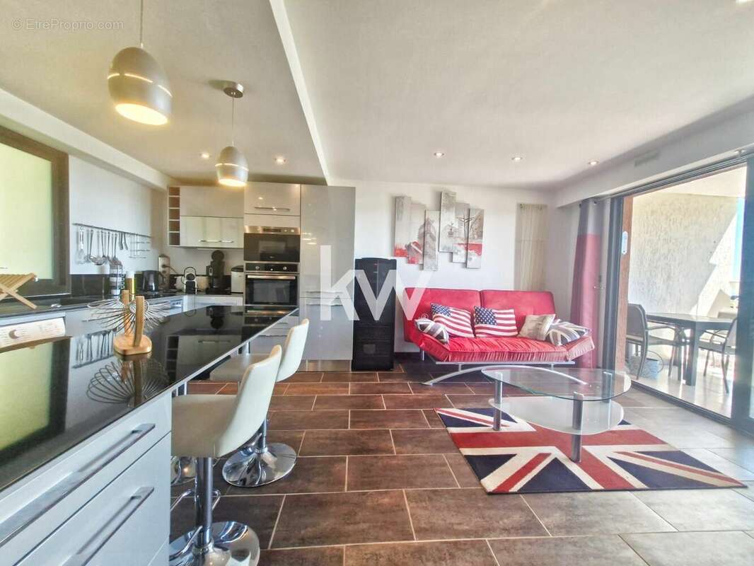 Appartement à MANDELIEU-LA-NAPOULE