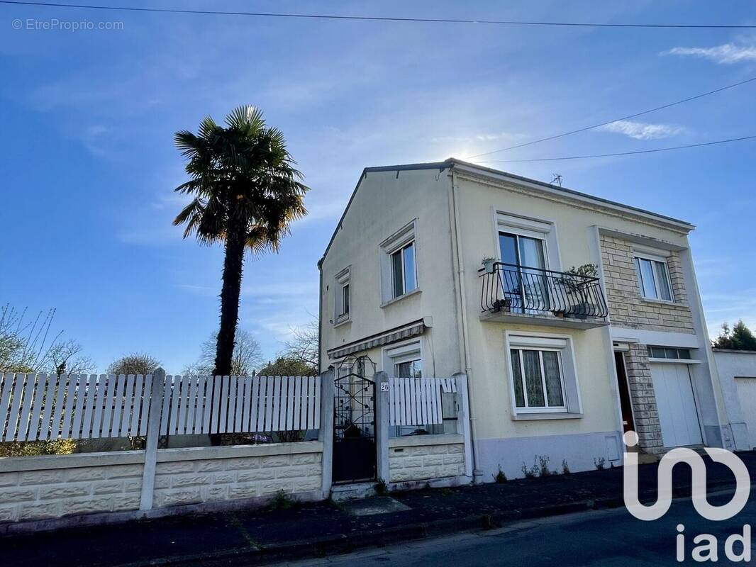 Photo 1 - Maison à SAINT-PIERRE-DES-CORPS