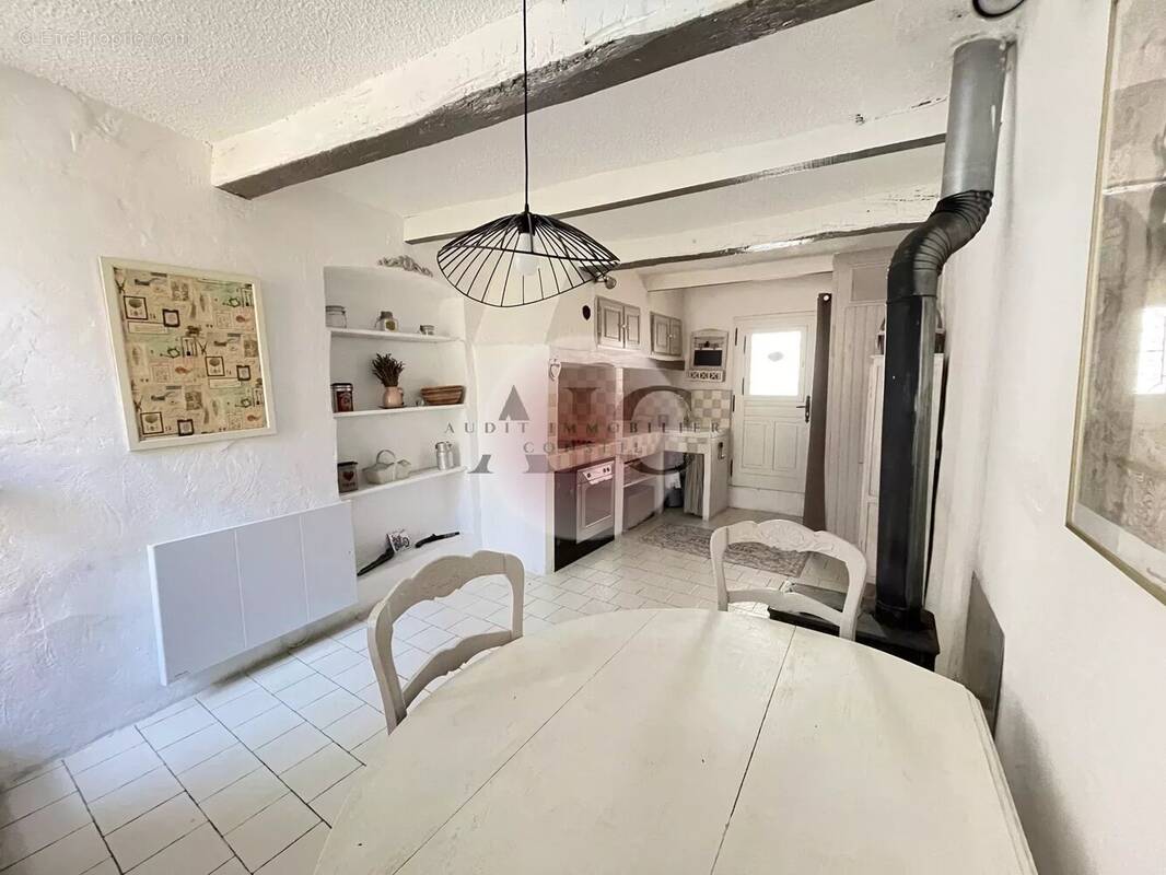 Appartement à FAYENCE