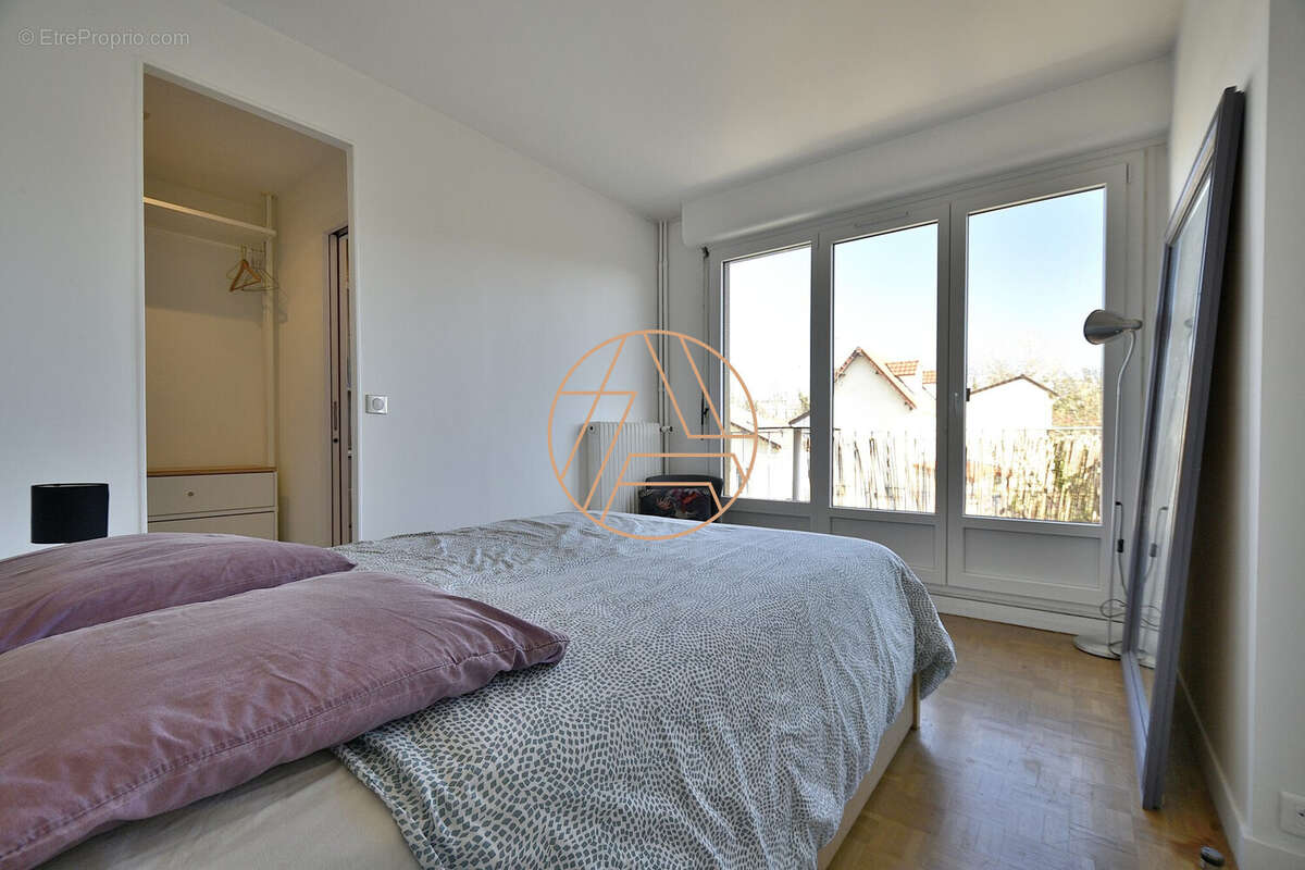 Appartement à SAINT-MAUR-DES-FOSSES