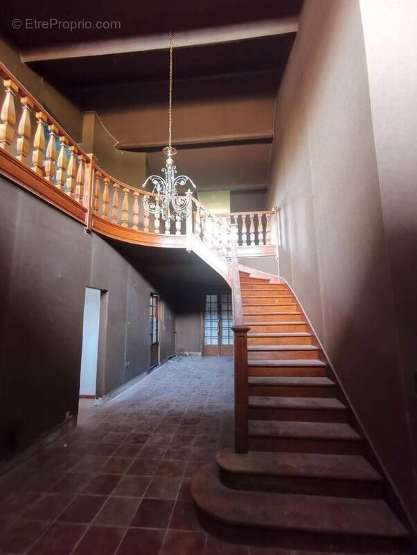 Maison à LACROIX-FALGARDE