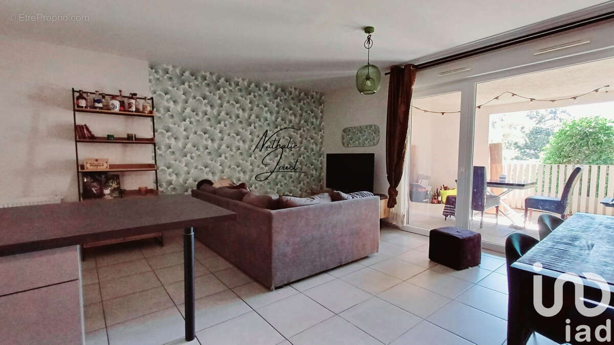 Photo 2 - Appartement à JUVIGNAC