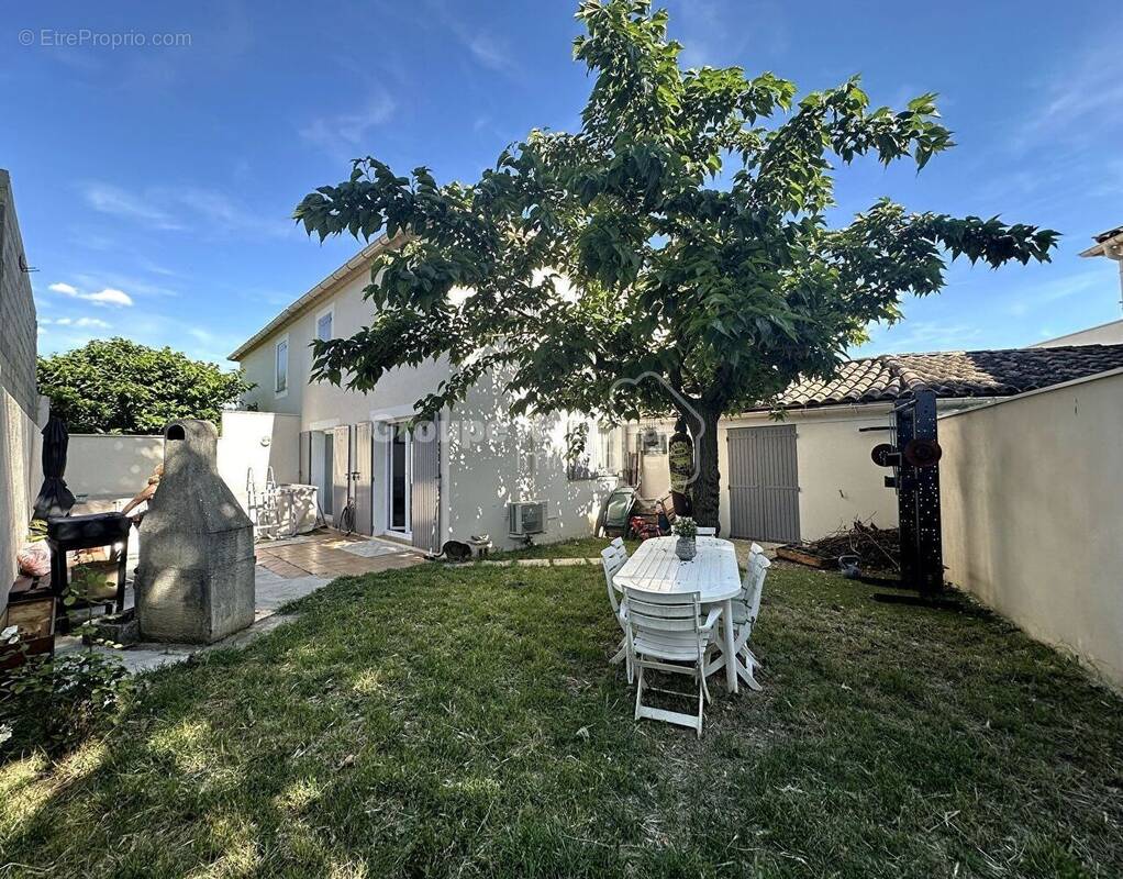Appartement à CALVISSON