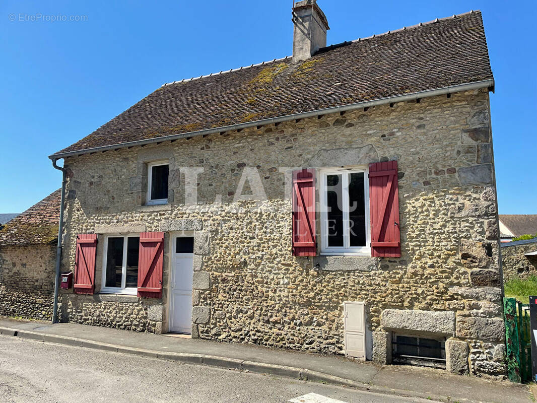 Maison à FRESNAY-SUR-SARTHE