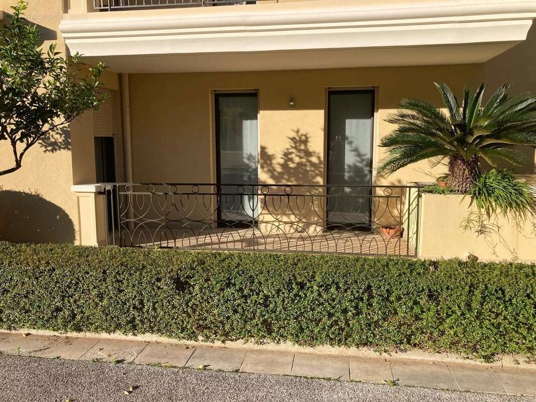 Appartement à HYERES