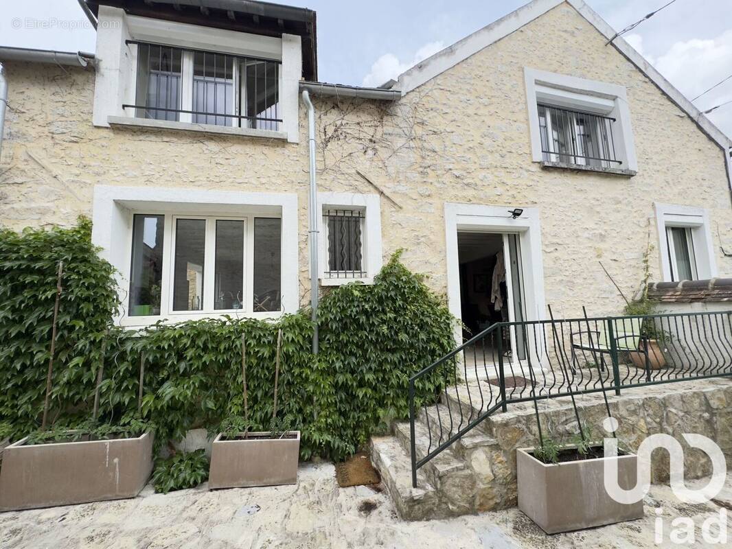 Photo 1 - Maison à MONTIGNY-SUR-LOING