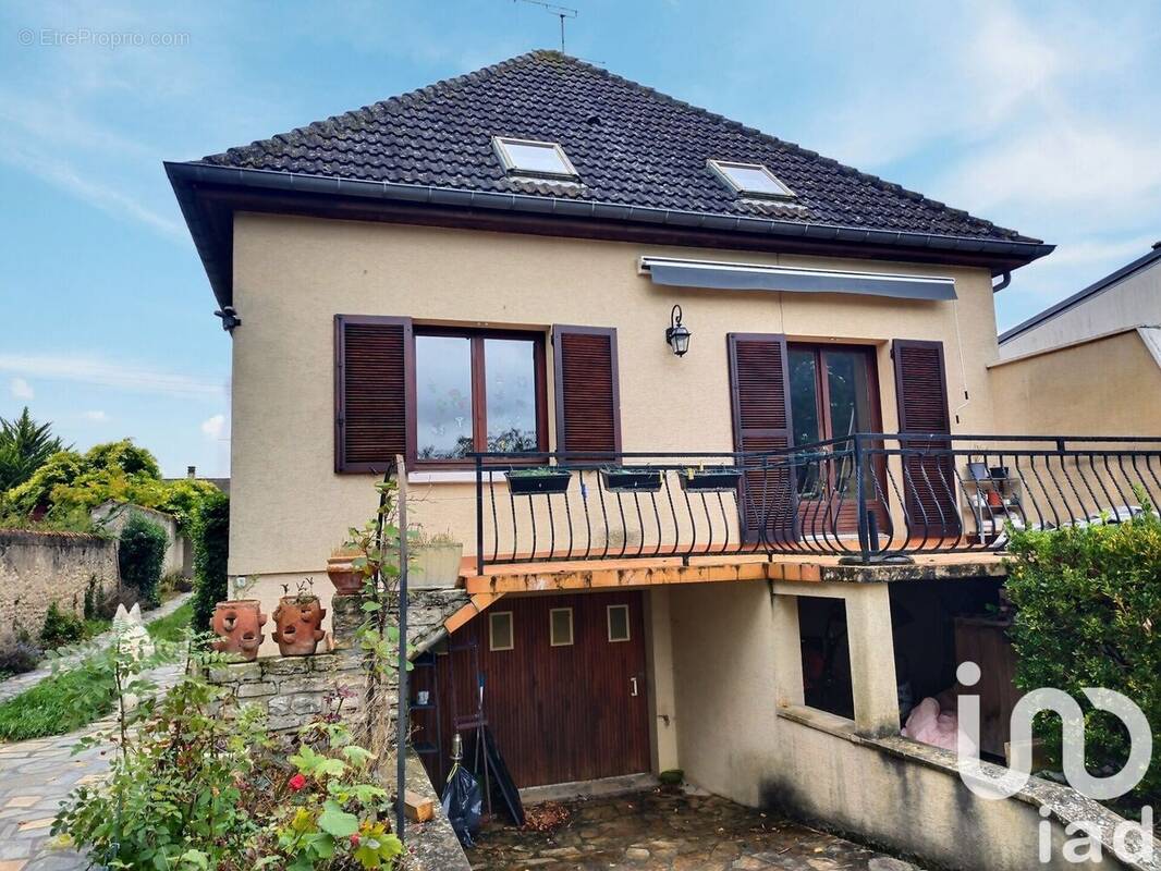 Photo 1 - Maison à MALESHERBES