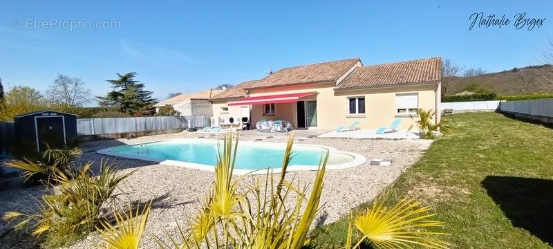 Maison à CHATEAUNEUF-DE-GALAURE