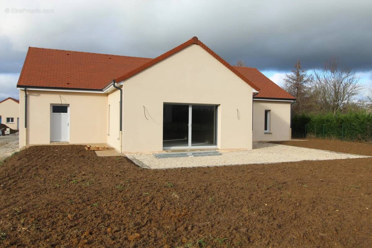 Maison à DEMIGNY