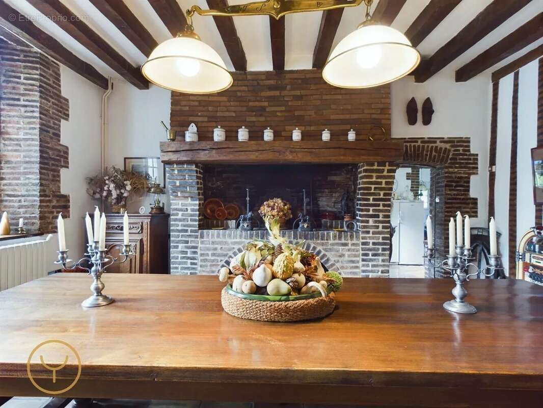 Maison à AIX-EN-OTHE
