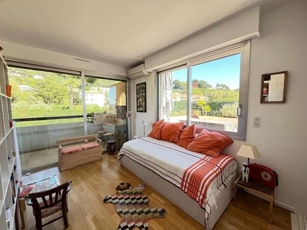 Appartement à LE CANNET