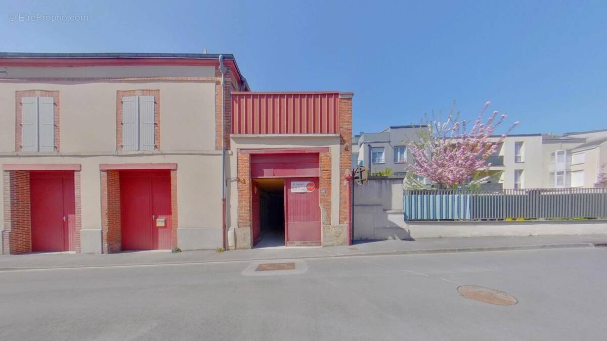 Commerce à EPERNAY