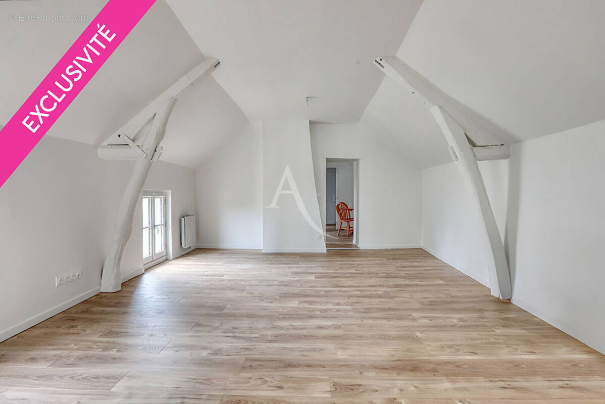 Appartement à CHARS