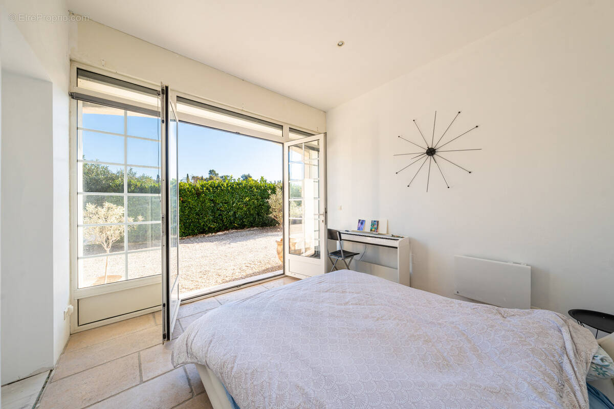 Appartement à LA COLLE-SUR-LOUP