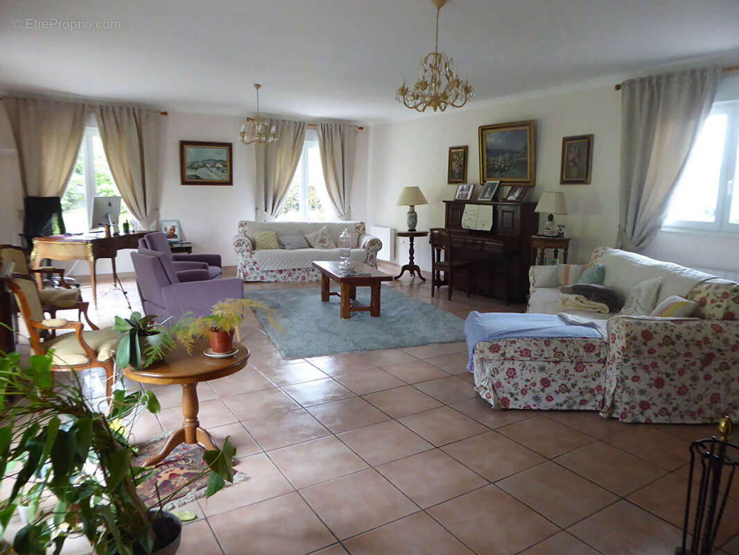 Maison à PONT-L&#039;EVEQUE