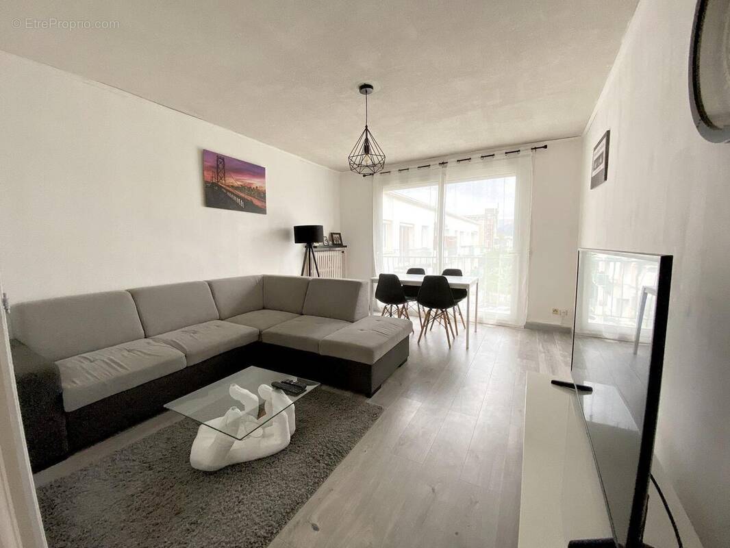 Appartement à CREST