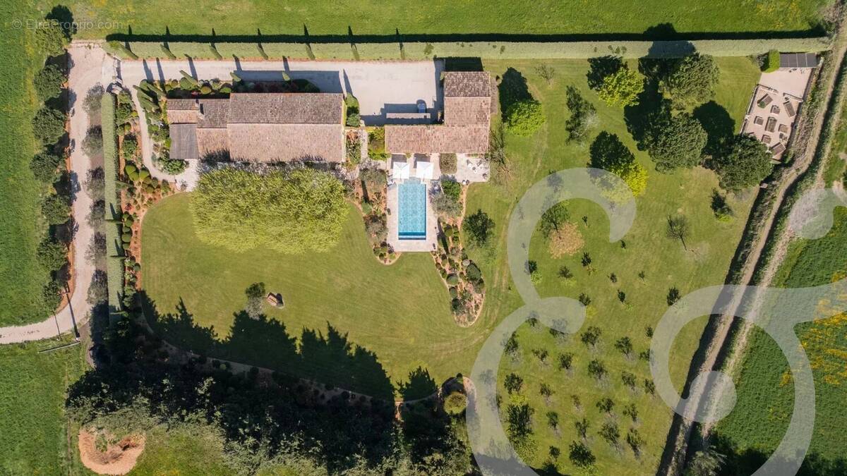 Maison à CHEVAL-BLANC
