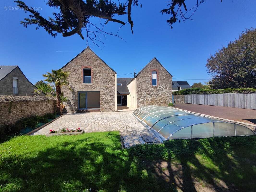 Maison à SAINT-BRIAC-SUR-MER