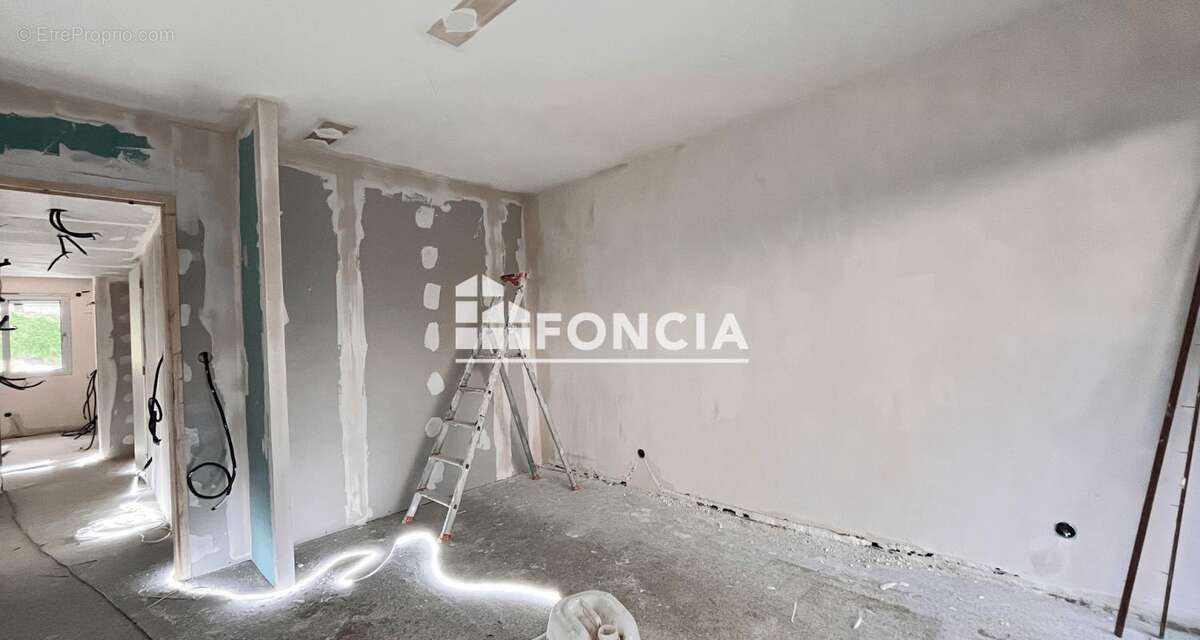 Appartement à LYON-9E