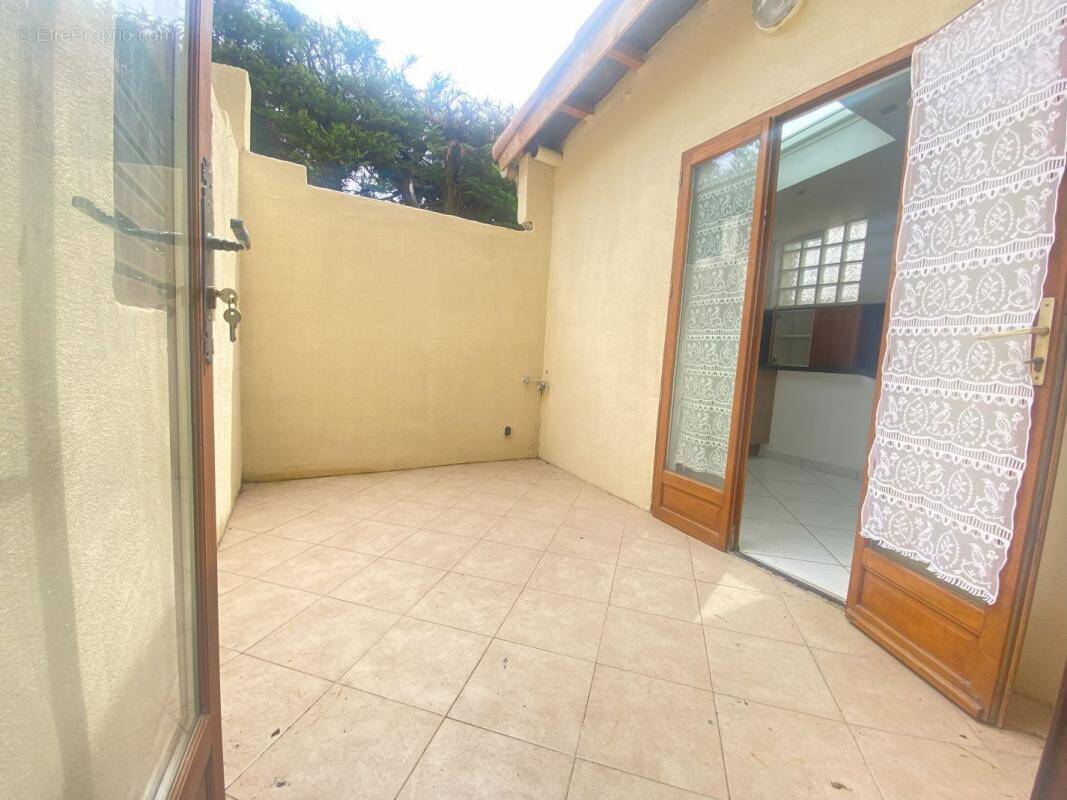 Appartement à MARSEILLE-12E