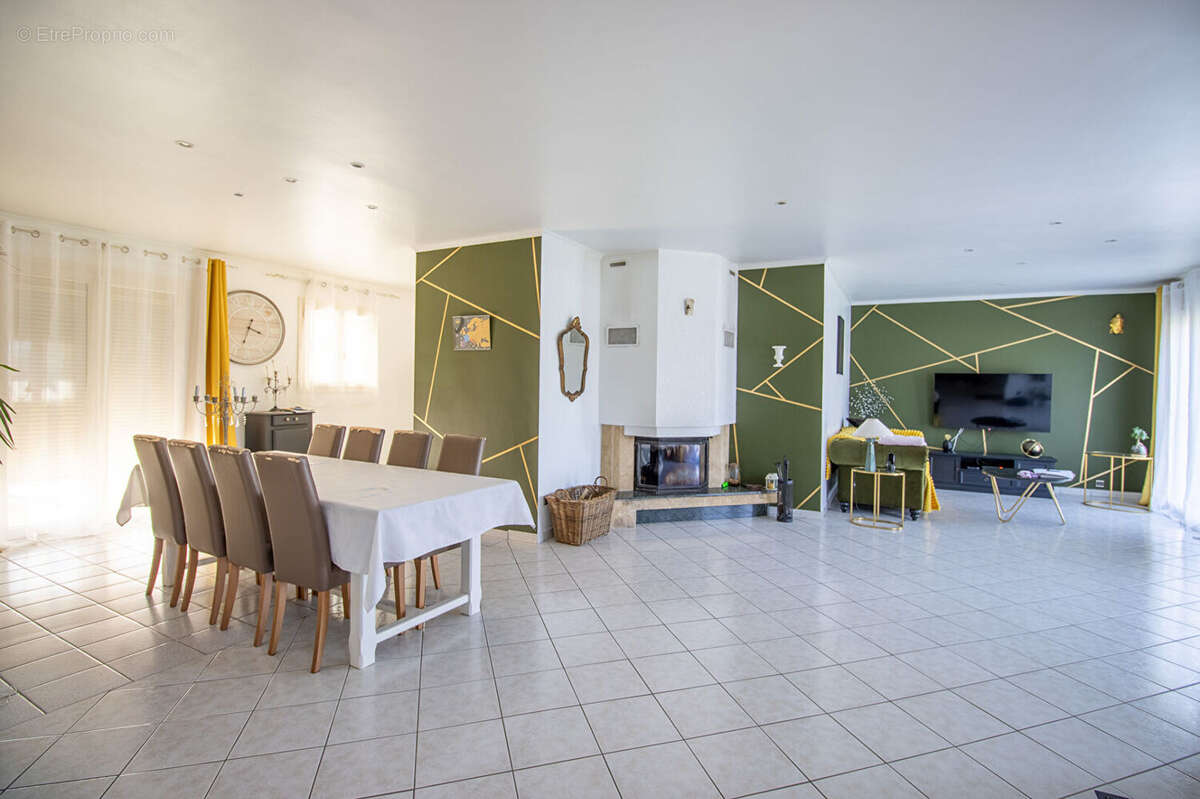 Maison à AIZENAY