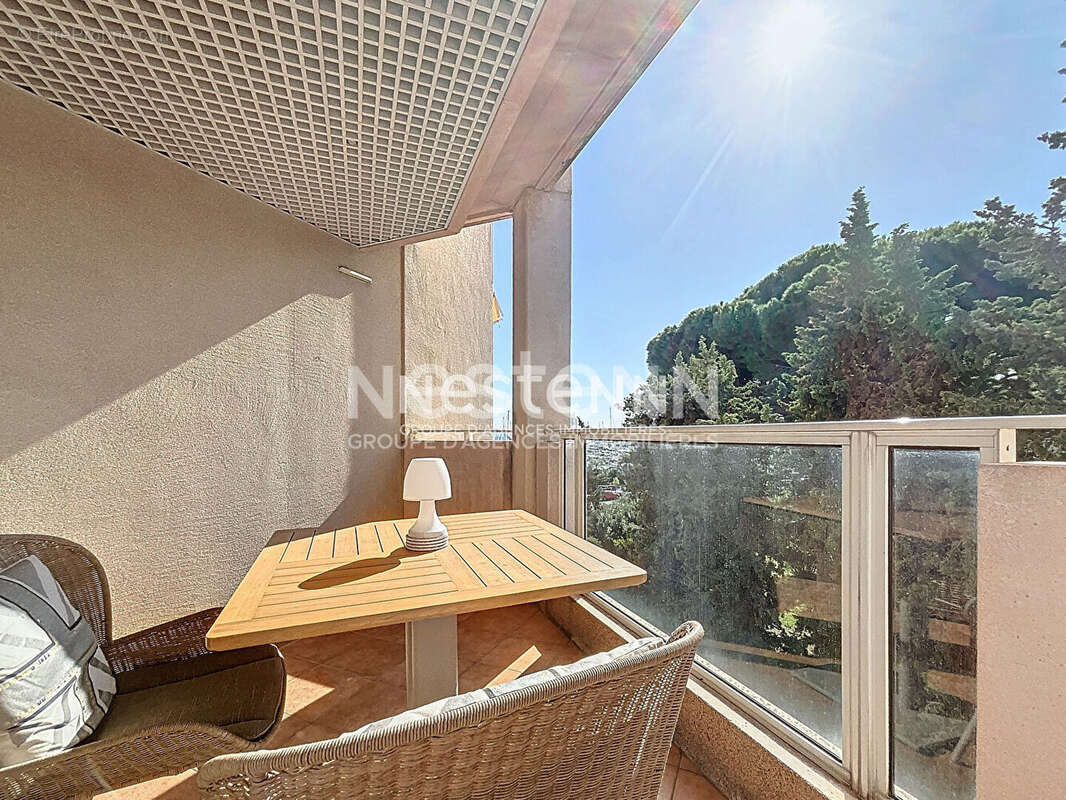 Appartement à VALLAURIS