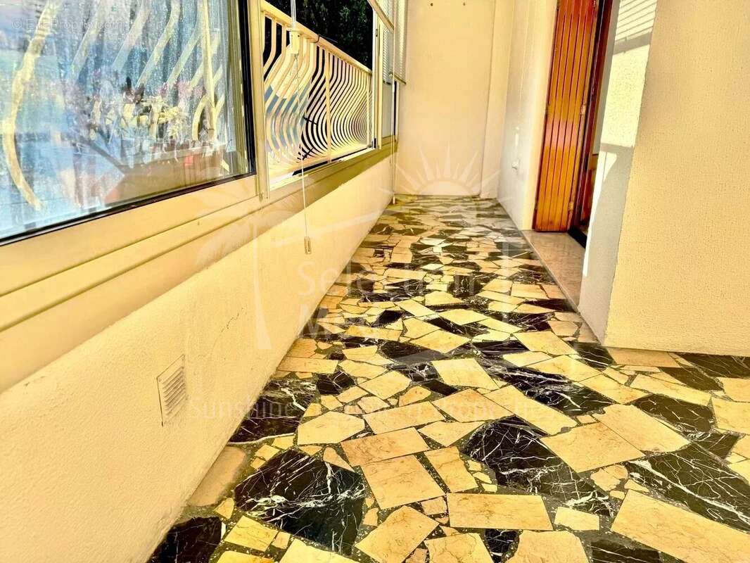 Appartement à SANARY-SUR-MER
