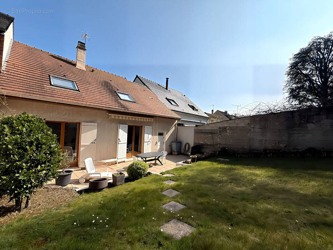 Maison à JOUY-EN-JOSAS