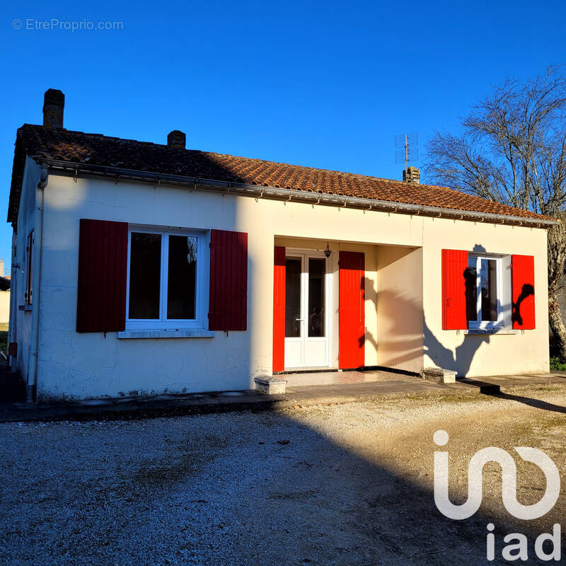 Photo 1 - Maison à SAINT-PIERRE-D&#039;EYRAUD