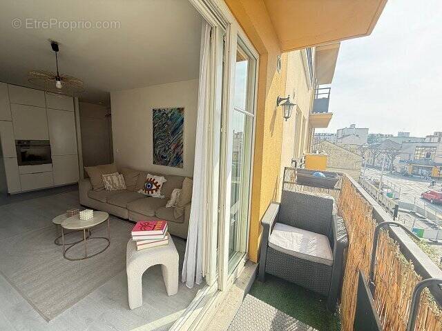 Appartement à MAISONS-ALFORT