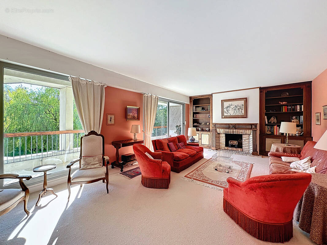 Appartement à RUEIL-MALMAISON