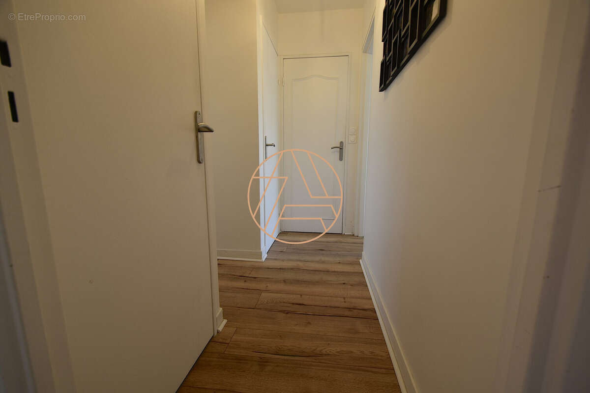 Appartement à SAINT-MAUR-DES-FOSSES