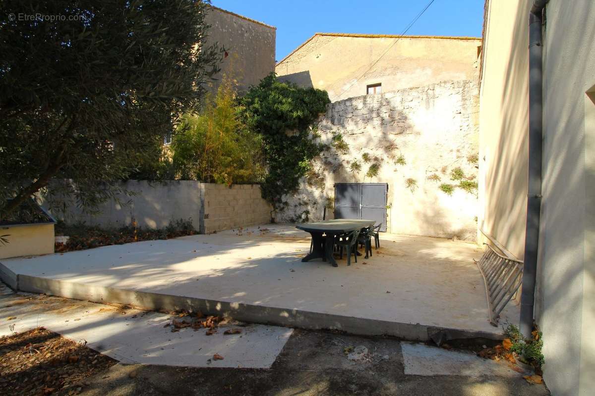 Maison à LESPIGNAN