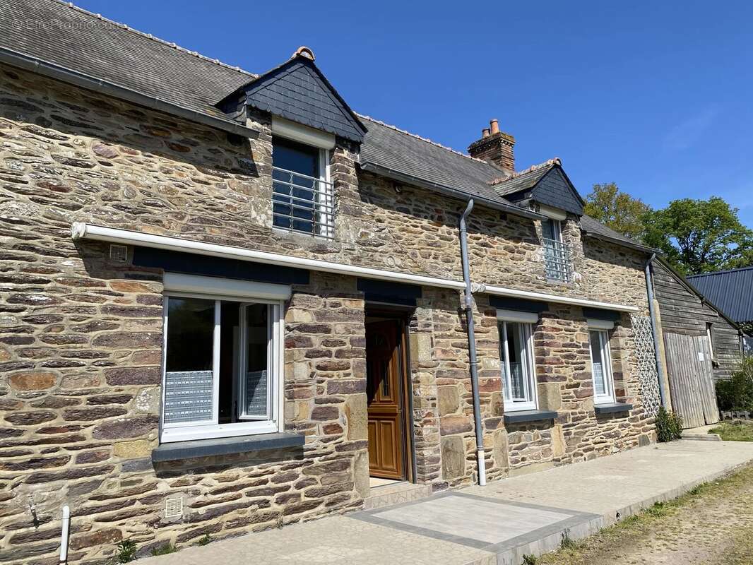 Maison à COMBLESSAC