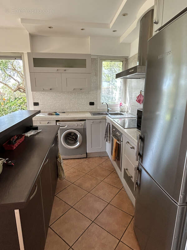 Appartement à SAINT-LAURENT-DU-VAR