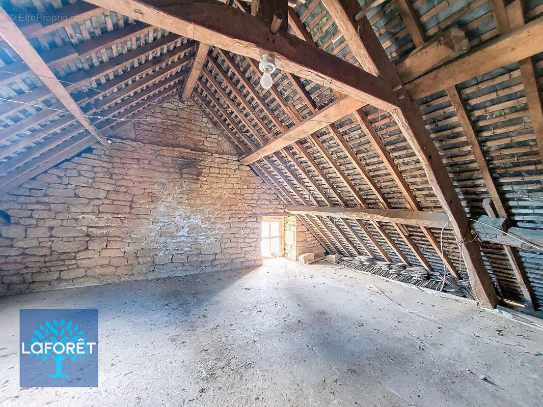 Maison à LA SELLE-EN-COGLES