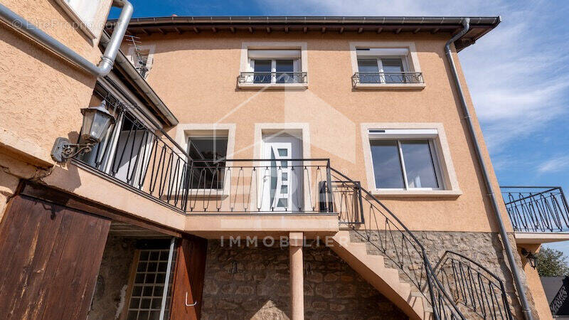 Maison à SOUCIEU-EN-JARREST