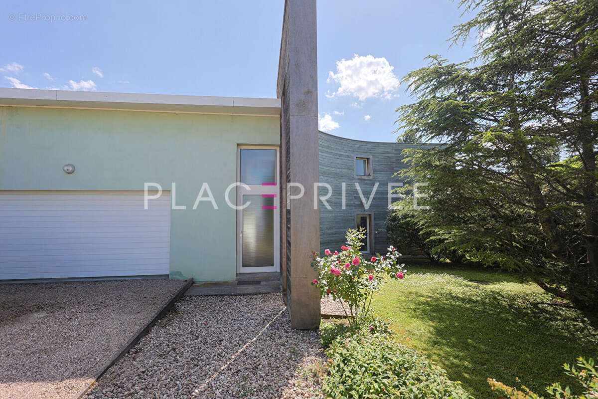Maison à FLEVILLE-DEVANT-NANCY