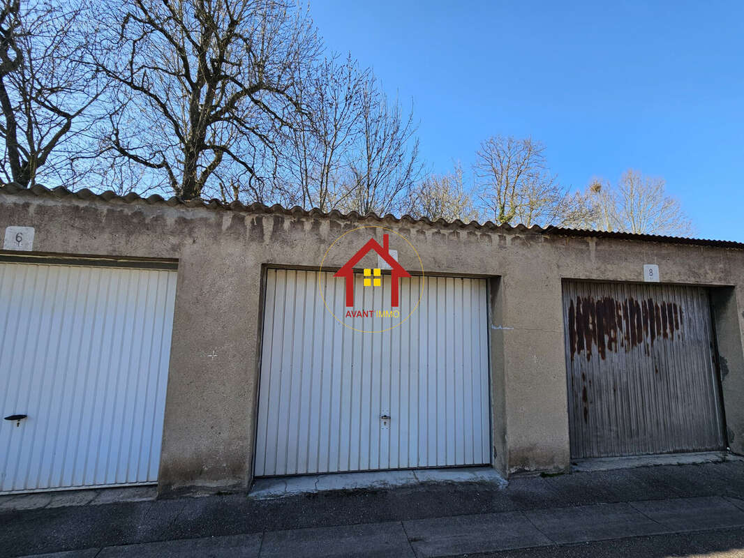 Parking à JOEUF