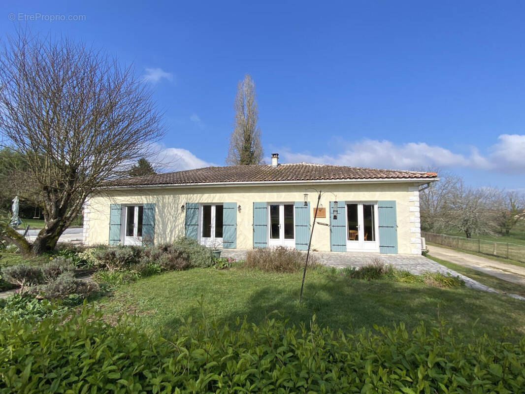 lead - Maison à AUBETERRE-SUR-DRONNE