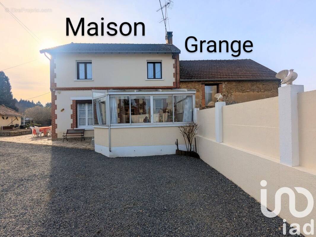 Photo 1 - Maison à CHATELUS-MALVALEIX