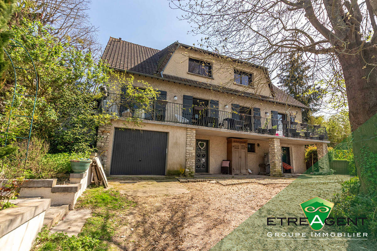 Maison à MAULE